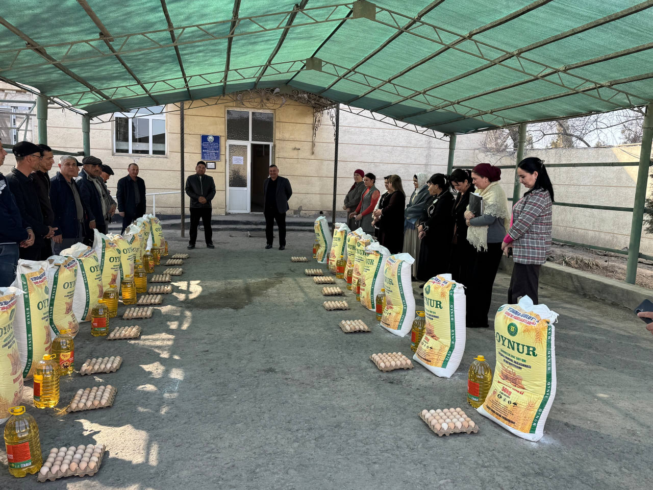 БАЙРАМ АРАФАСИДА ХОРАЗМЛИК СУВЧИЛАРНИ РАҒБАТЛАНТИРИШ ДАВОМ ЭТМОҚДА